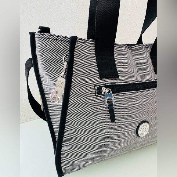 Kipling Briona Shoulder Bag Jet Handbag Satchel Black Woven - Picture 7 of 9